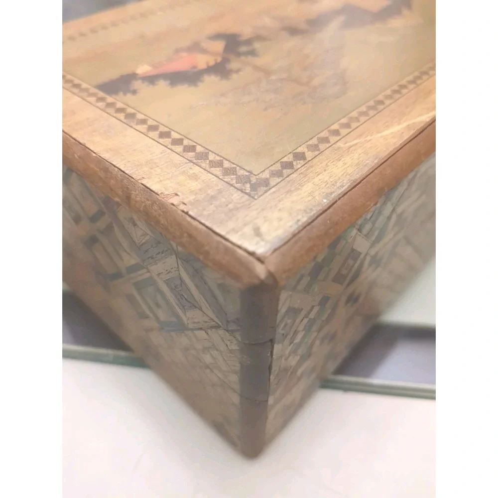 Vintage Japanese Bird Wooden Trick Box /‎ Puzzle Box (Himitsu-Bako)
